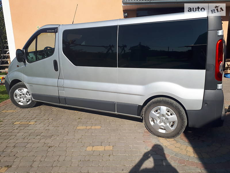 Мінівен Opel Vivaro 2011 в Косові