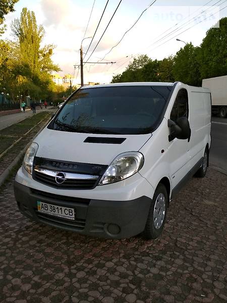 Вантажопасажирський фургон Opel Vivaro 2007 в 