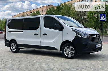 Грузопассажирский фургон Opel Vivaro 2015 в Дубно