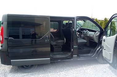 Вантажопасажирський фургон Opel Vivaro 2009 в 
