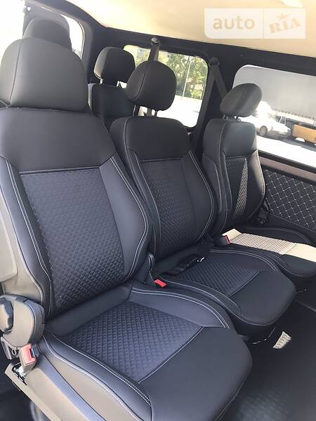 Мінівен Opel Vivaro 2017 в Бродах