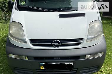 Минивэн Opel Vivaro 2005 в Старом Самборе