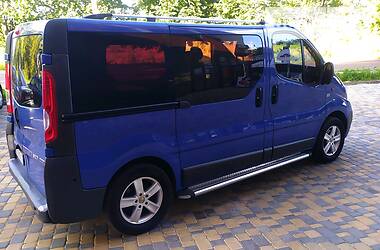 Грузопассажирский фургон Opel Vivaro 2008 в Киеве