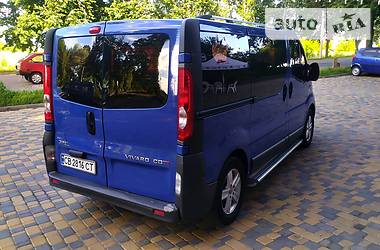 Грузопассажирский фургон Opel Vivaro 2008 в Киеве