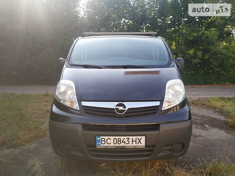 Минивэн Opel Vivaro 2012 в Львове