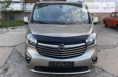 Минивэн Opel Vivaro 2016 в Киеве