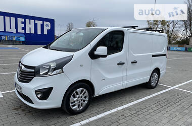 Грузопассажирский фургон Opel Vivaro 2016 в Тернополе