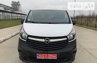 Грузопассажирский фургон Opel Vivaro 2015 в Коростене