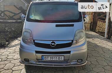 Минивэн Opel Vivaro 2006 в Олешках