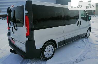 Грузопассажирский фургон Opel Vivaro 2010 в Житомире