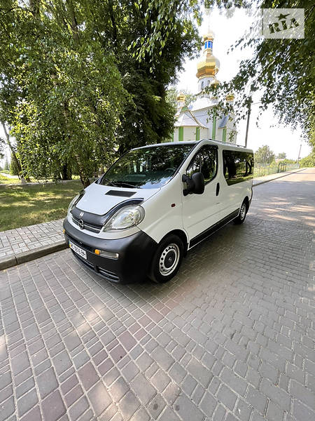 Минивэн Opel Vivaro 2005 в Ратным