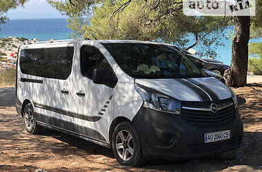 Минивэн Opel Vivaro 2016 в Ужгороде