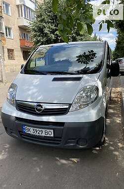 Минивэн Opel Vivaro 2012 в Ровно
