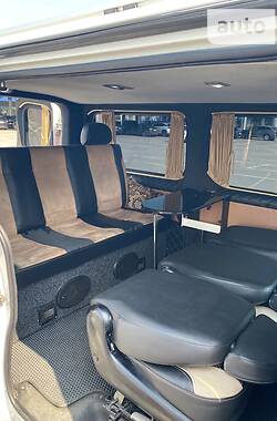 Минивэн Opel Vivaro 2007 в 