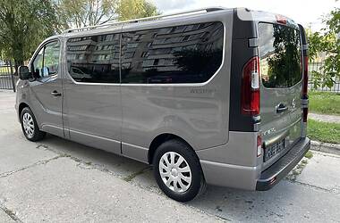 Минивэн Opel Vivaro 2016 в Киеве