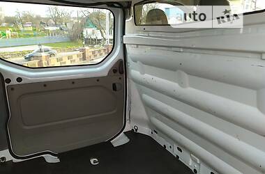 Вантажний фургон Opel Vivaro 2013 в Рівному