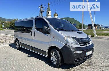 Минивэн Opel Vivaro 2003 в Хусте