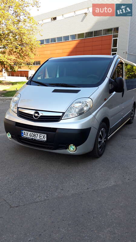 Opel Vivaro 2012