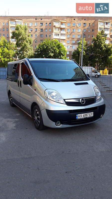 Мінівен Opel Vivaro 2012 в Києві