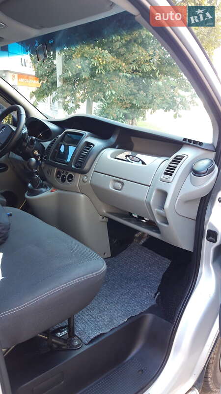 Мінівен Opel Vivaro 2012 в Києві