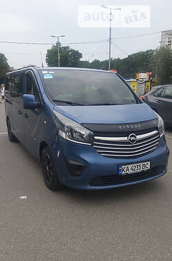 Минивэн Opel Vivaro 2017 в Киеве