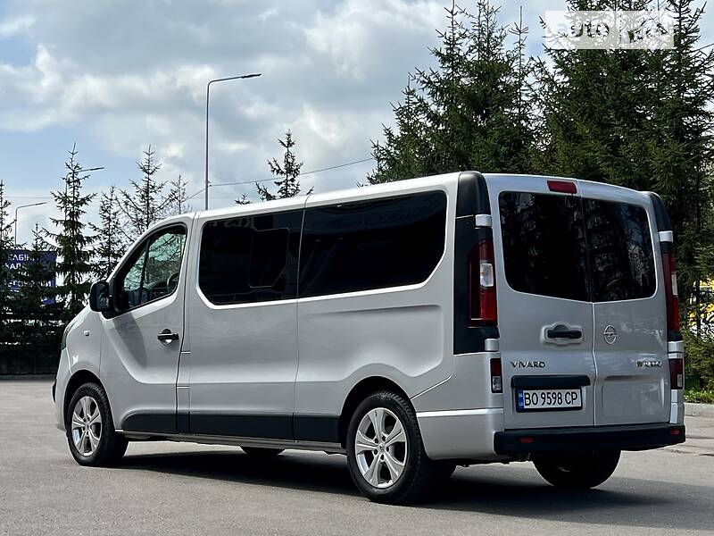 Мінівен Opel Vivaro 2016 в Тернополі