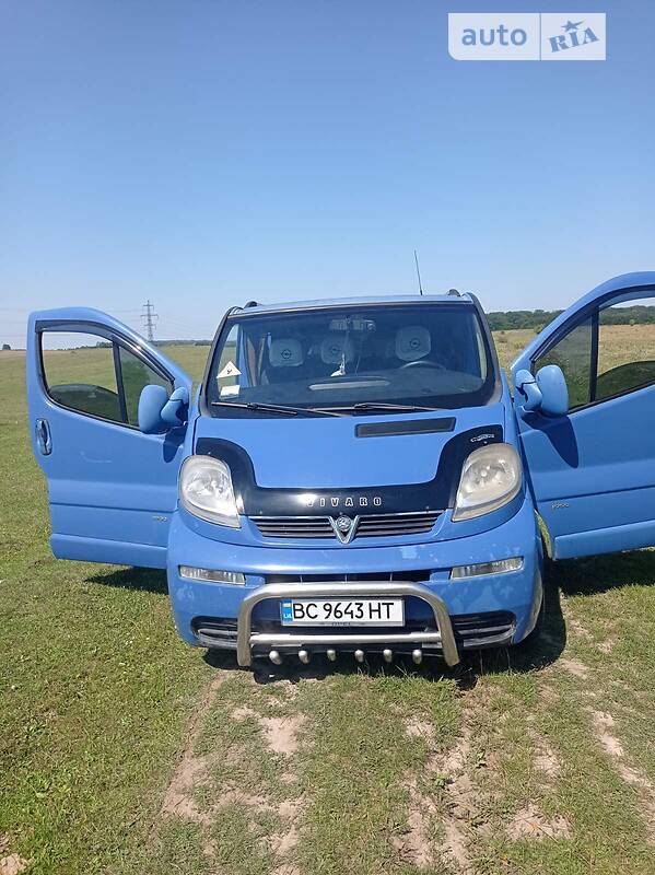 Минивэн Opel Vivaro 2003 в Львове