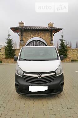 Минивэн Opel Vivaro 2016 в Черновцах