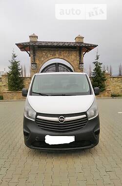 Opel Vivaro 2016