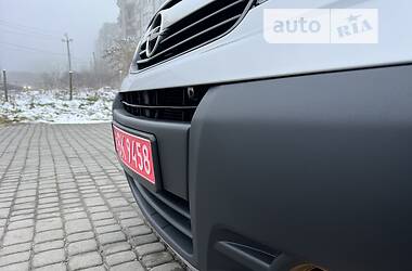 Минивэн Opel Vivaro 2013 в Львове