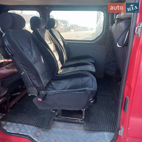 Минивэн Opel Vivaro 2001 в Костополе