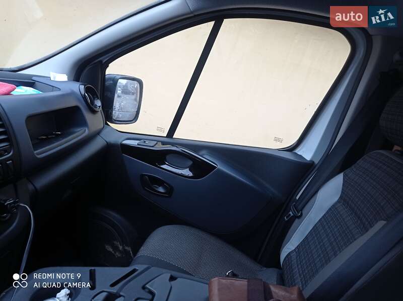Мінівен Opel Vivaro 2016 в Вінниці