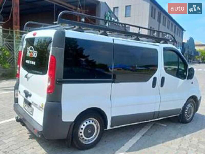 Минивэн Opel Vivaro 2009 в Ивано-Франковске