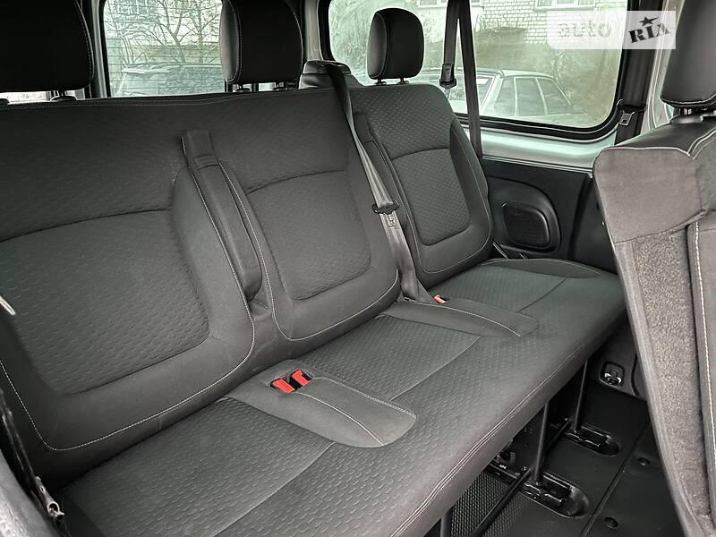 Мінівен Opel Vivaro 2017 в Києві