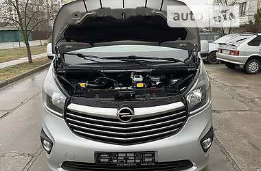 Мінівен Opel Vivaro 2017 в 