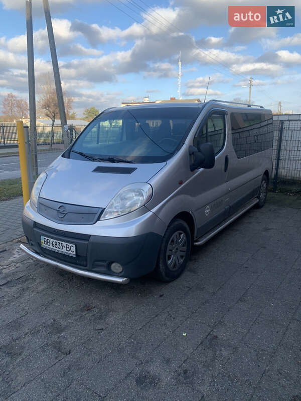 Минивэн Opel Vivaro 2012 в Черкассах