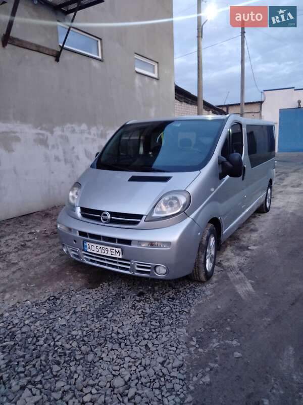 Мінівен Opel Vivaro 2006 в Луцьку