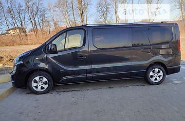 Минивэн Opel Vivaro 2016 в Львове