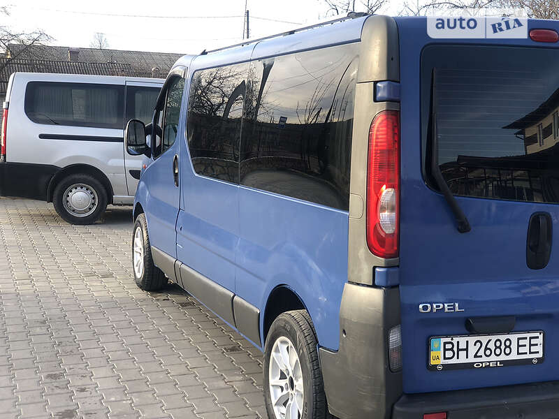 Минивэн Opel Vivaro 2007 в Могилев-Подольске