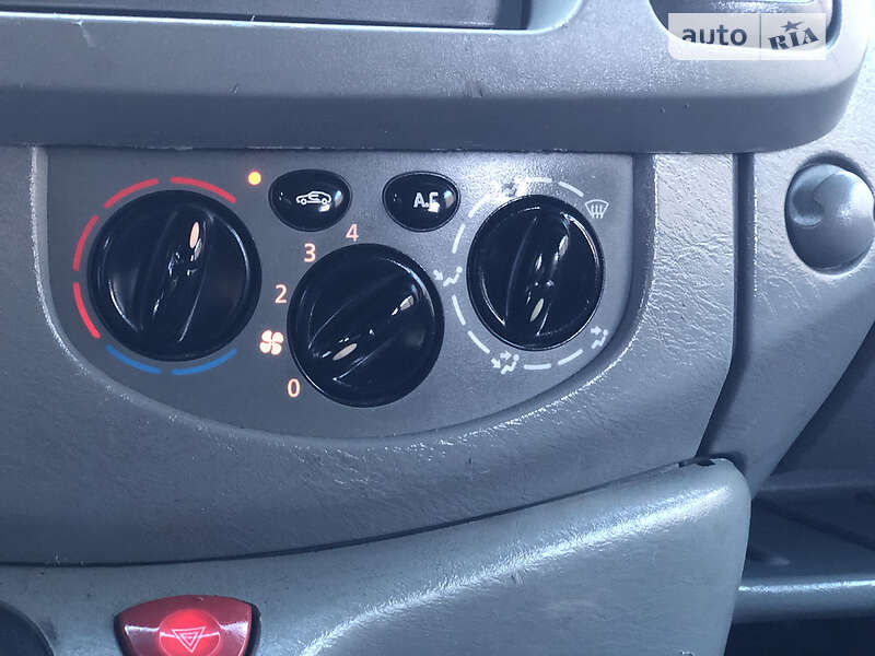 Минивэн Opel Vivaro 2007 в Могилев-Подольске
