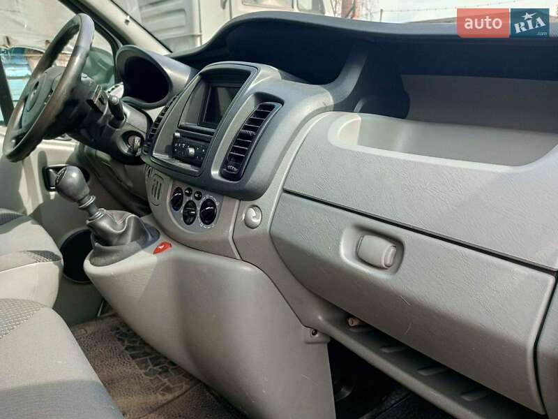 Минивэн Opel Vivaro 2011 в Хмельницком