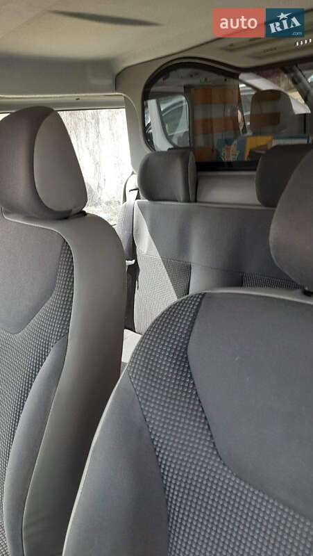 Минивэн Opel Vivaro 2011 в Хмельницком