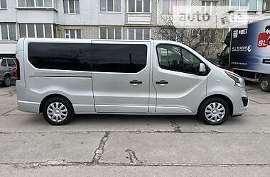 Минивэн Opel Vivaro 2017 в 