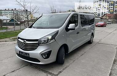 Минивэн Opel Vivaro 2017 в 