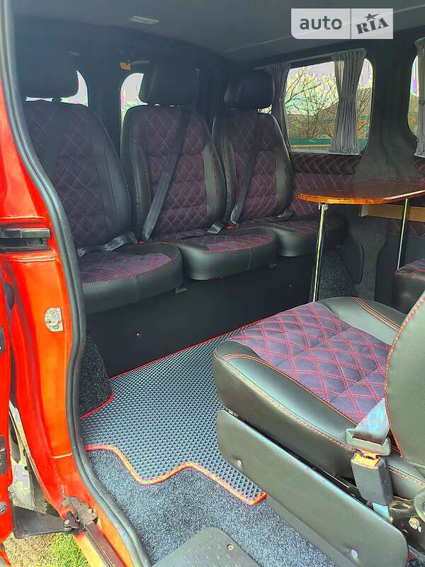 Мінівен Opel Vivaro 2017 в Кропивницькому