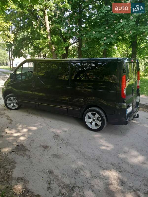 Минивэн Opel Vivaro 2007 в Городенке