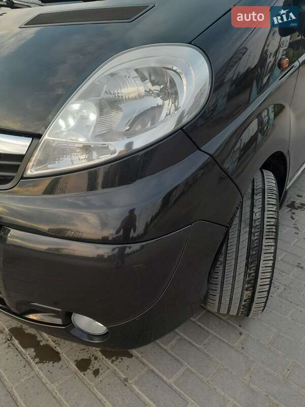 Минивэн Opel Vivaro 2007 в Городенке