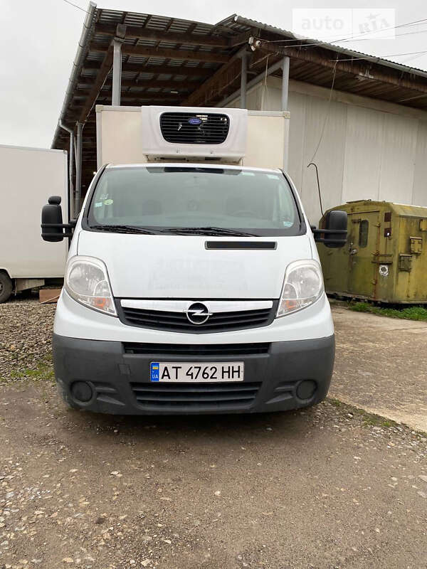 Opel Vivaro 2012