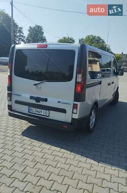 Мінівен Opel Vivaro 2015 в 