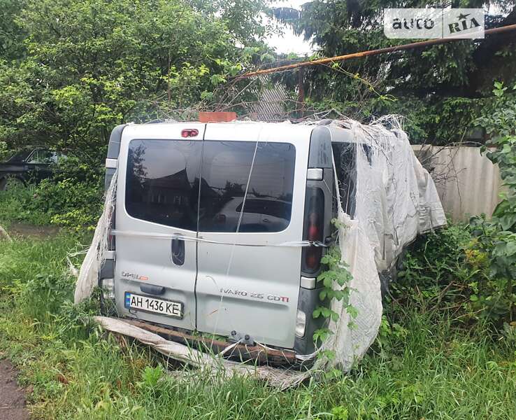 Мінівен Opel Vivaro 2006 в Павлограді